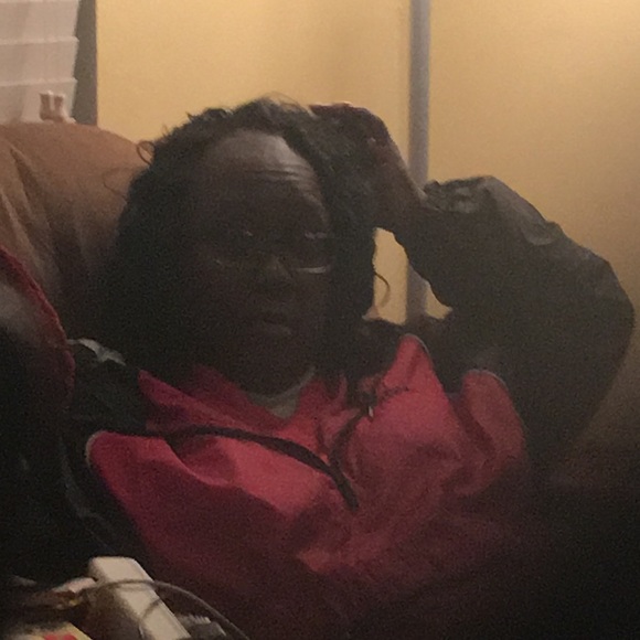 Meet your Posher, Denise - Picture 1 of 1